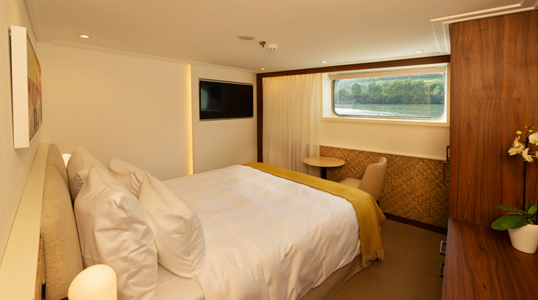 豪華客艙 Deluxe Stateroom